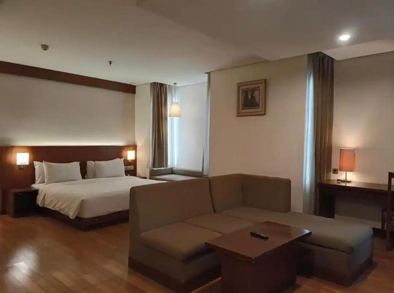 Oak Tree Emerald Hotel & Coventions Semarang Luaran gambar