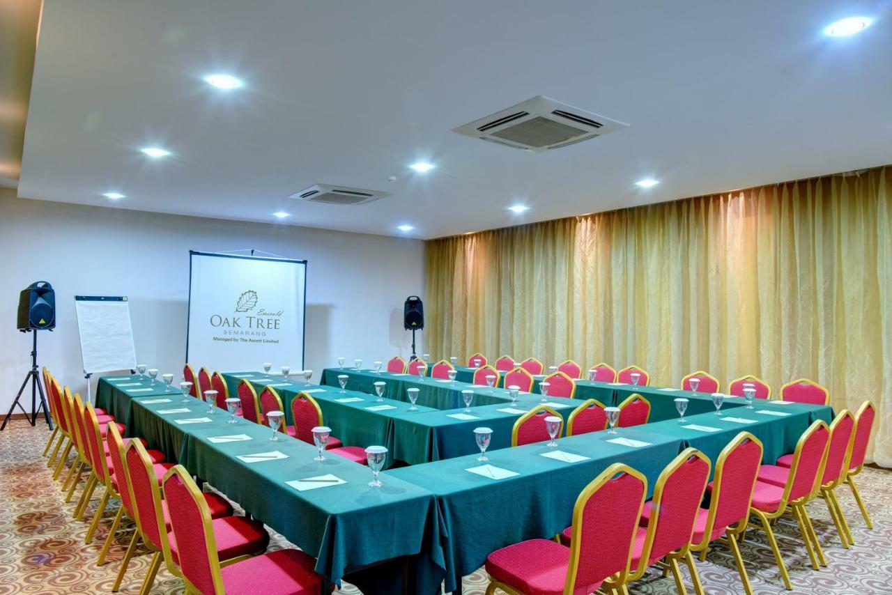 Oak Tree Emerald Hotel & Coventions Semarang Luaran gambar
