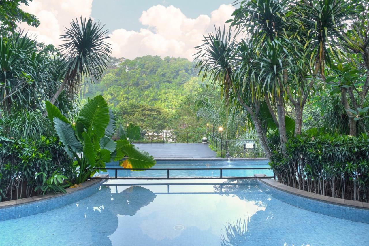 Oak Tree Emerald Hotel & Coventions Semarang Luaran gambar